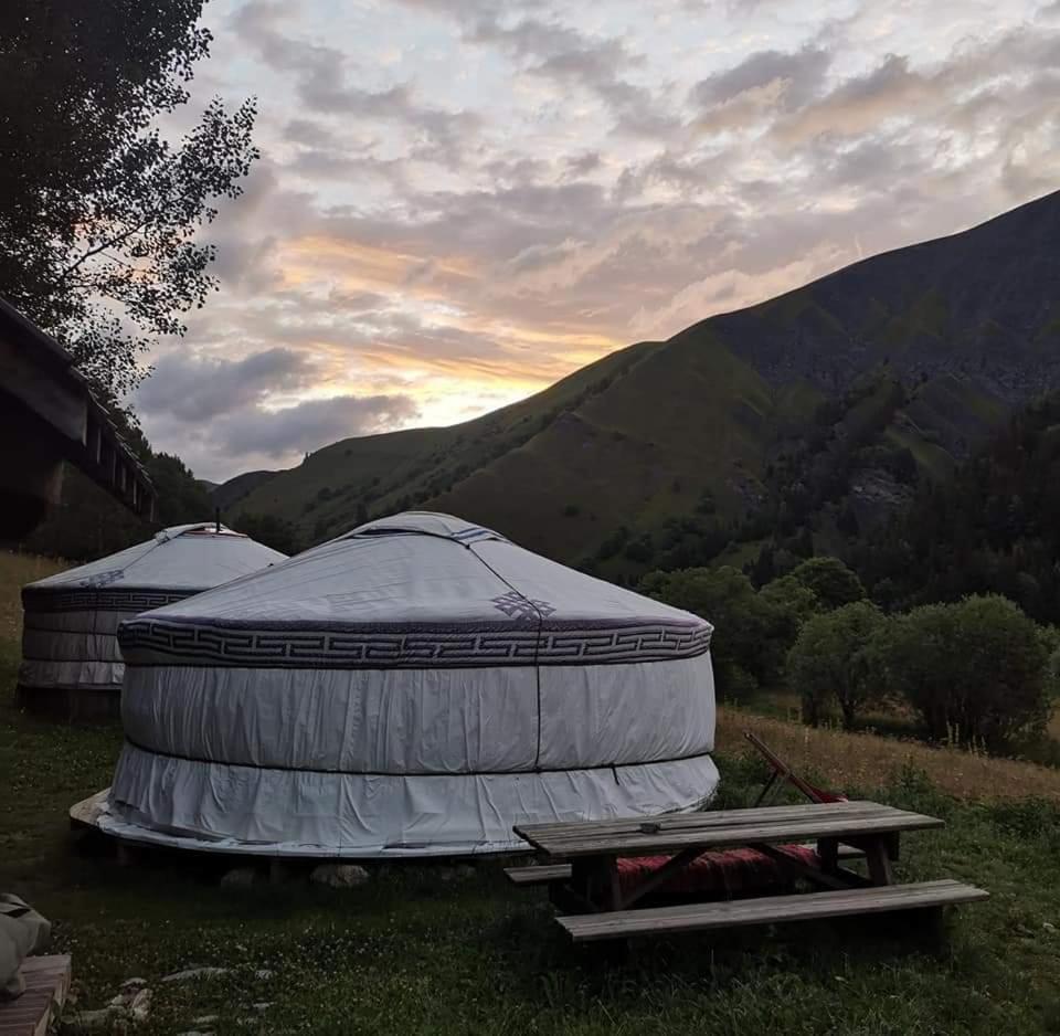 Le Domaine Du Trappeur Hotel Saint-Sorlin-d'Arves Bagian luar foto